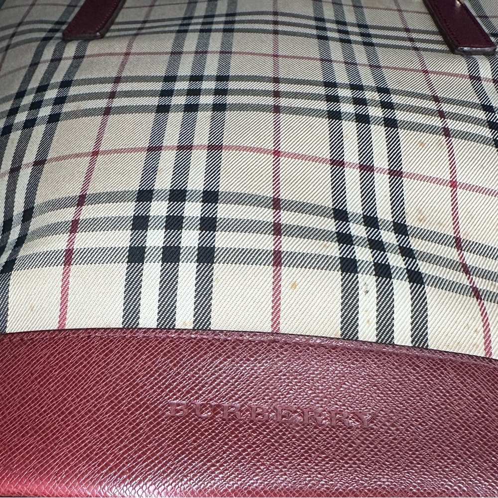 BURBERRY zip top nova check tote - leather handles and trim - pre loved vintage - Picture 4 of 13